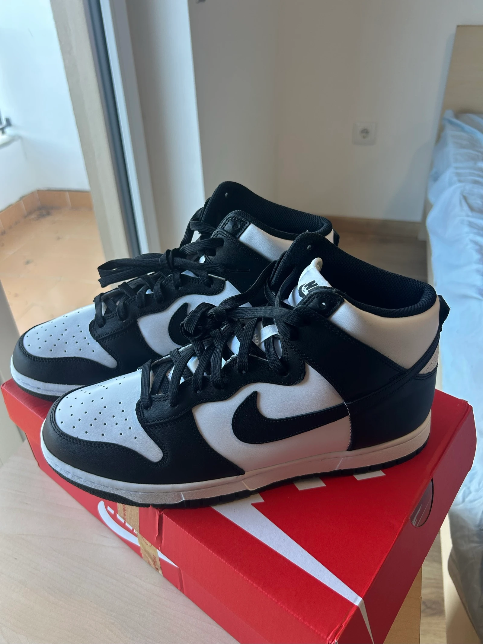 Nike Dunk High – Tamanho 45 | Novas com Etiqueta e Caixa | Originais